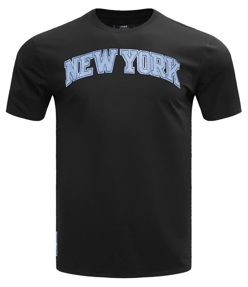 Pro Standard Men's New York Knicks Black Varsity Blues Short Sleeve T-Shirt product image