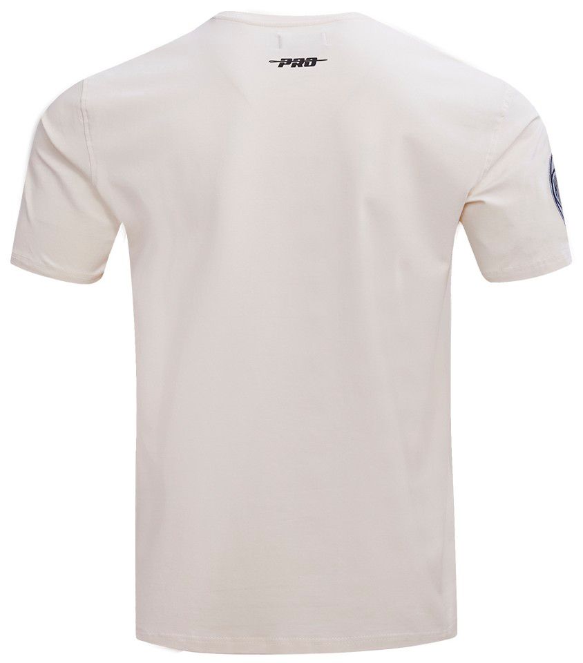 Pro Standard Men's New York Knicks Linen Varsity Blues Short Sleeve T-Shirt product image