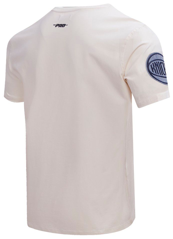 Pro Standard Men's New York Knicks Linen Varsity Blues Short Sleeve T-Shirt product image