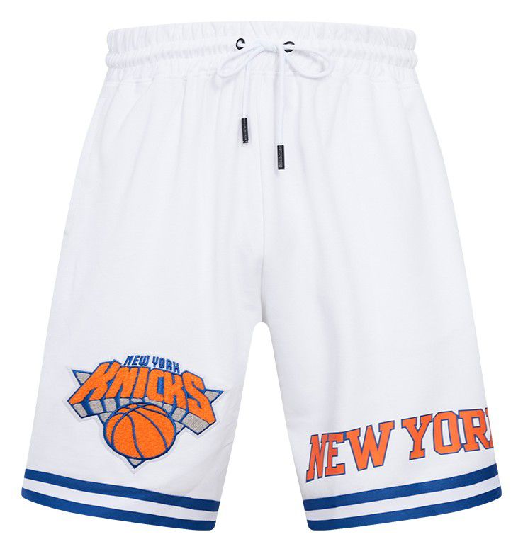 Pro Standard Men's New York Knicks White Classic Chenille Shorts product image