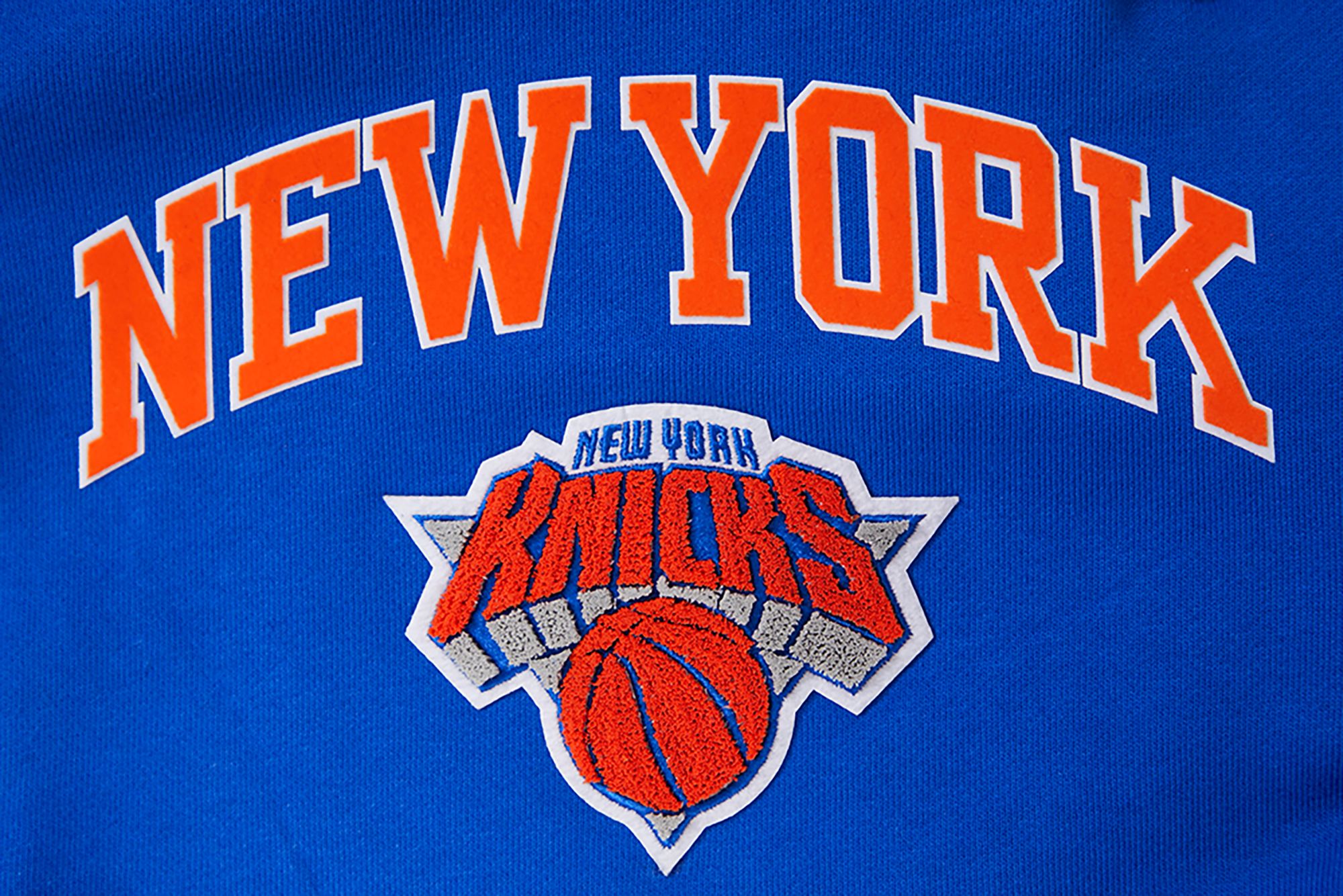 Pro Standard Men's New York Knicks Royal Fleece Shorts product image