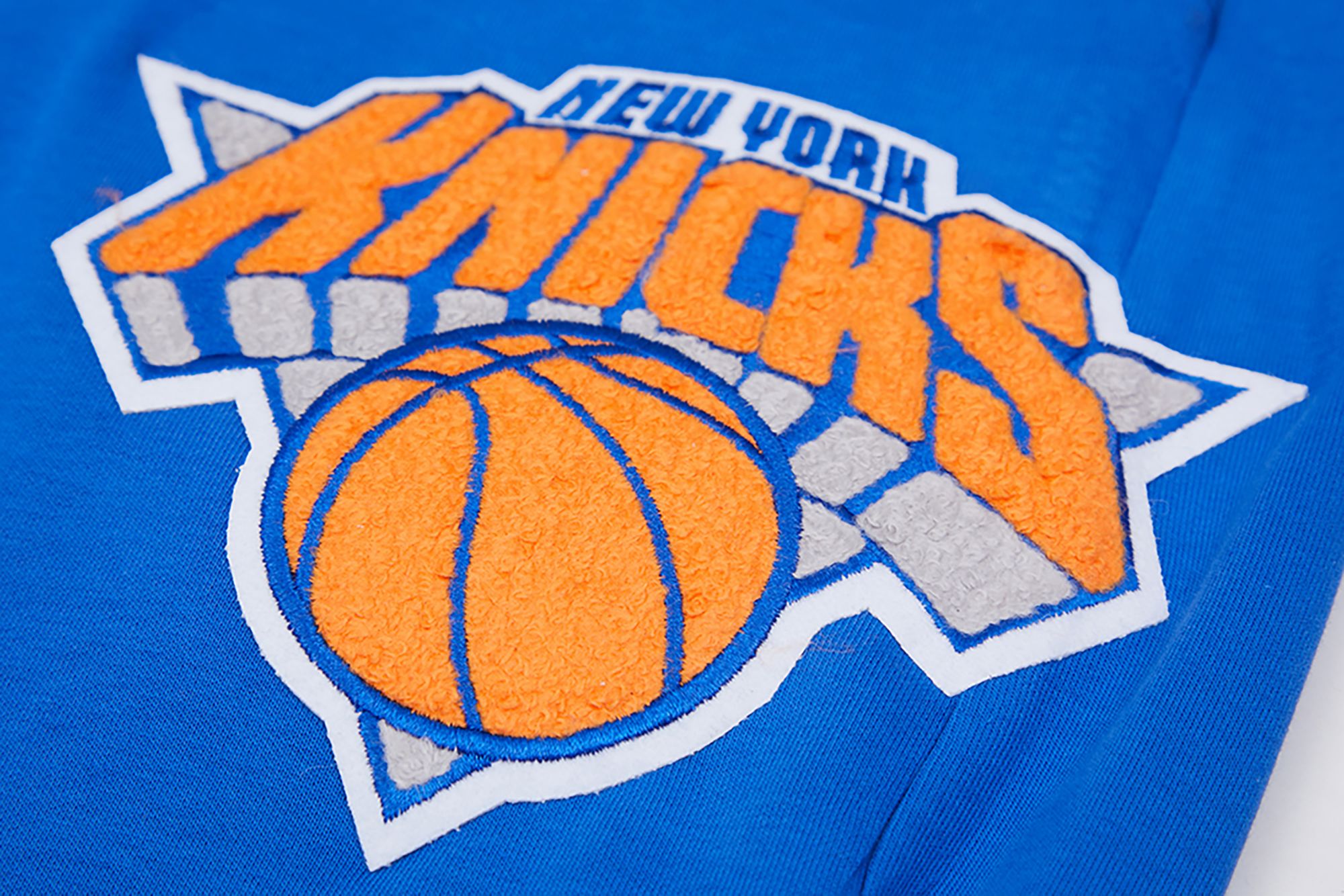 Pro Standard Men's New York Knicks Royal Chenille Joggers product image