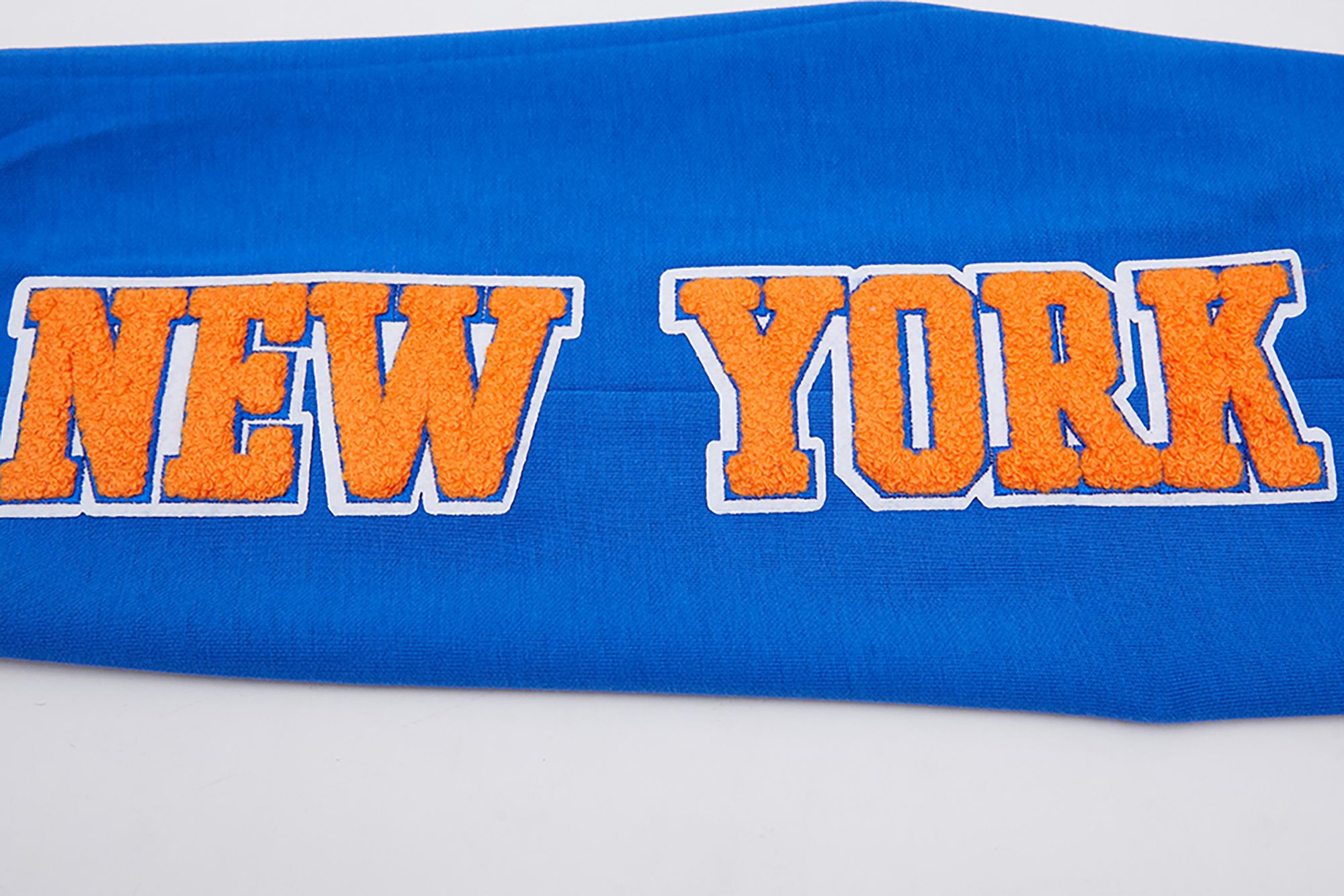 Pro Standard Men's New York Knicks Royal Chenille Joggers product image