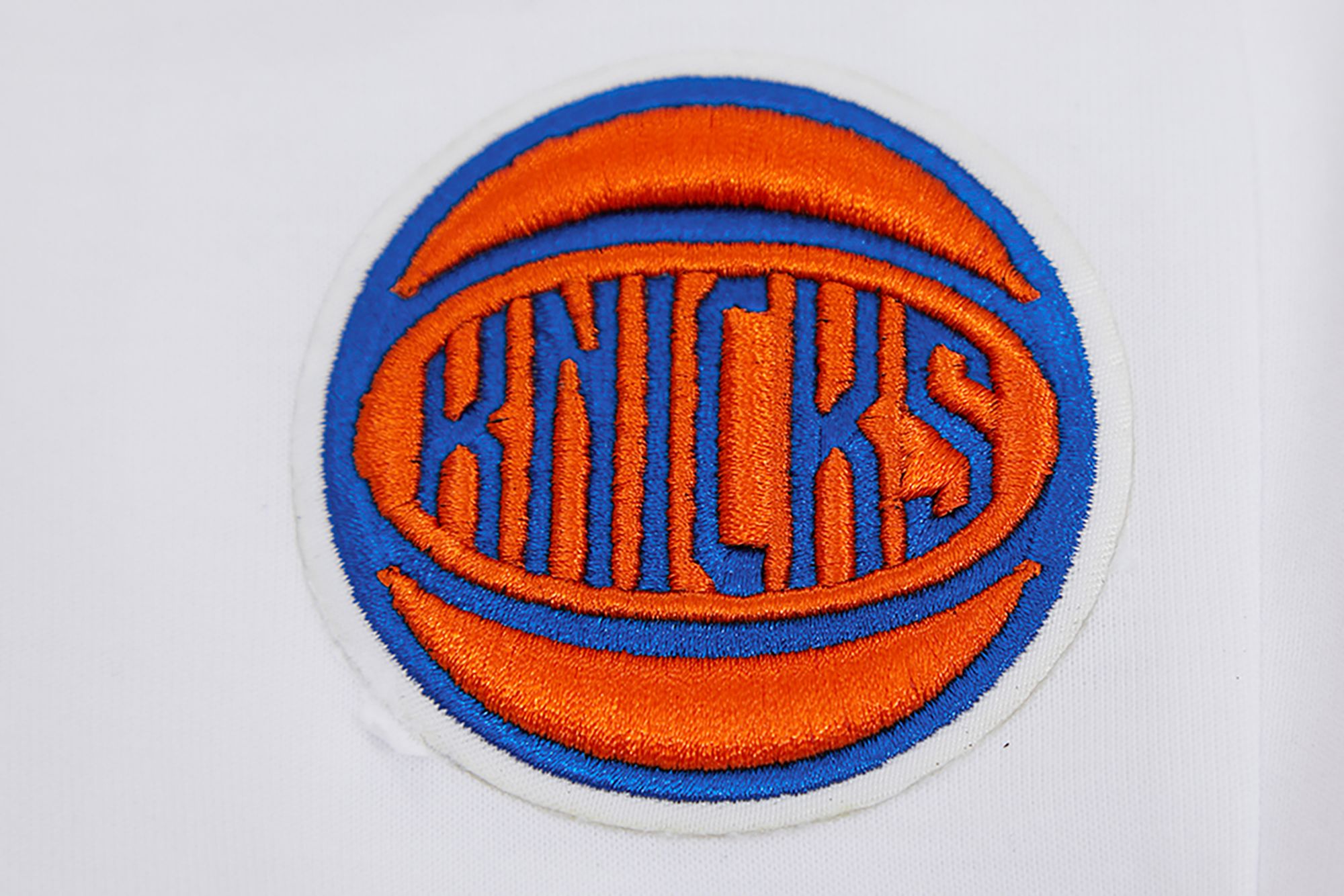 Pro Standard Men's New York Knicks White Chenille Joggers product image