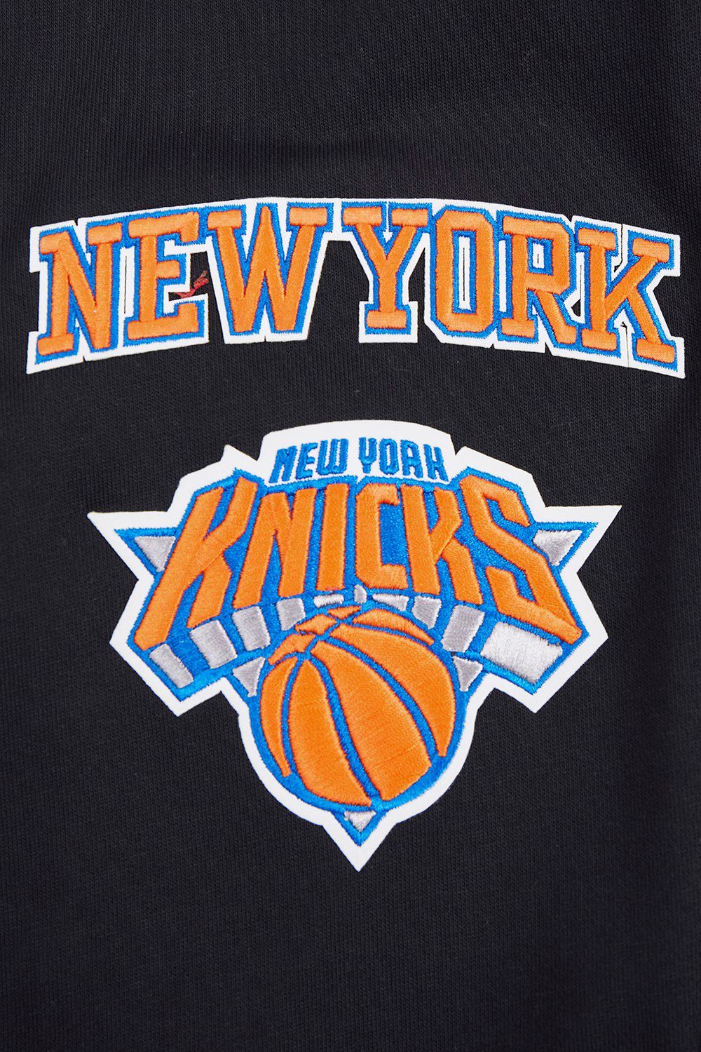 Pro Standard Men's New York Knicks Black Old English Fleece Hoodie product image