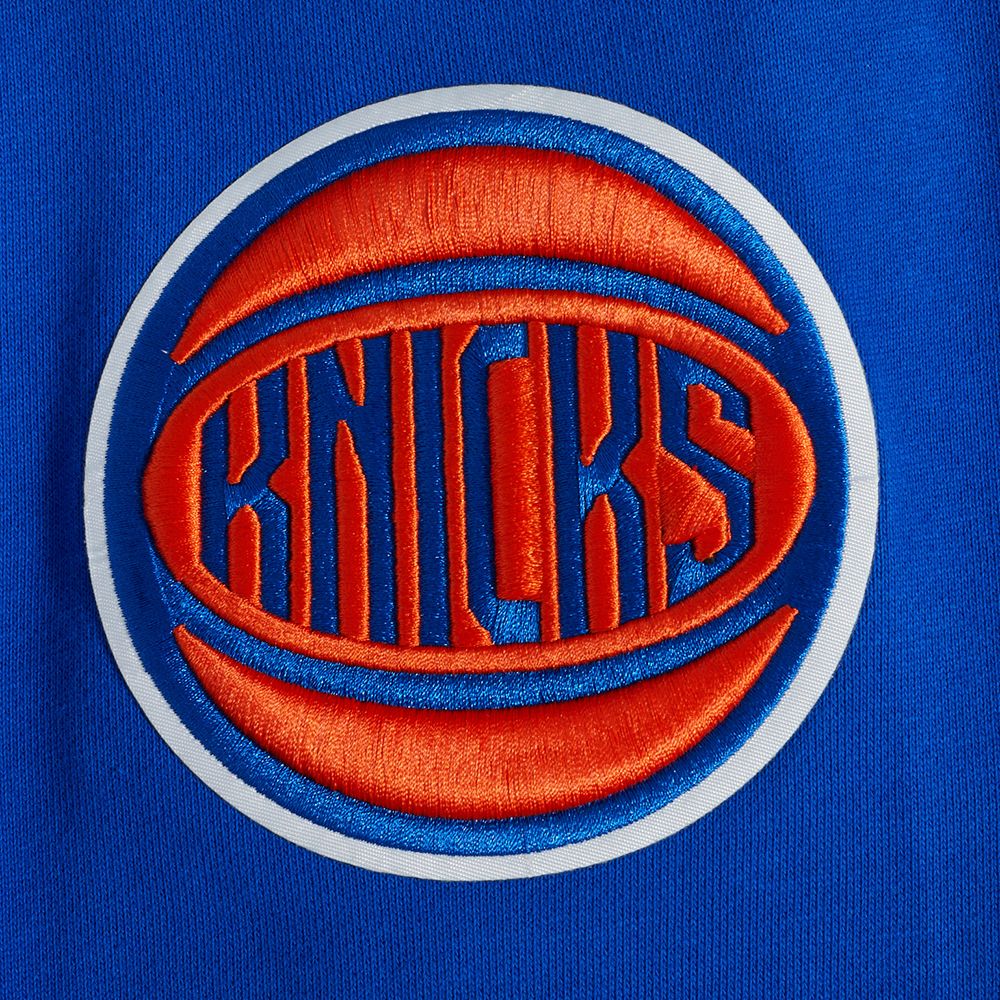 Pro Standard Men's New York Knicks Blue Old English Fleece Crewneck Sweatshirt product image