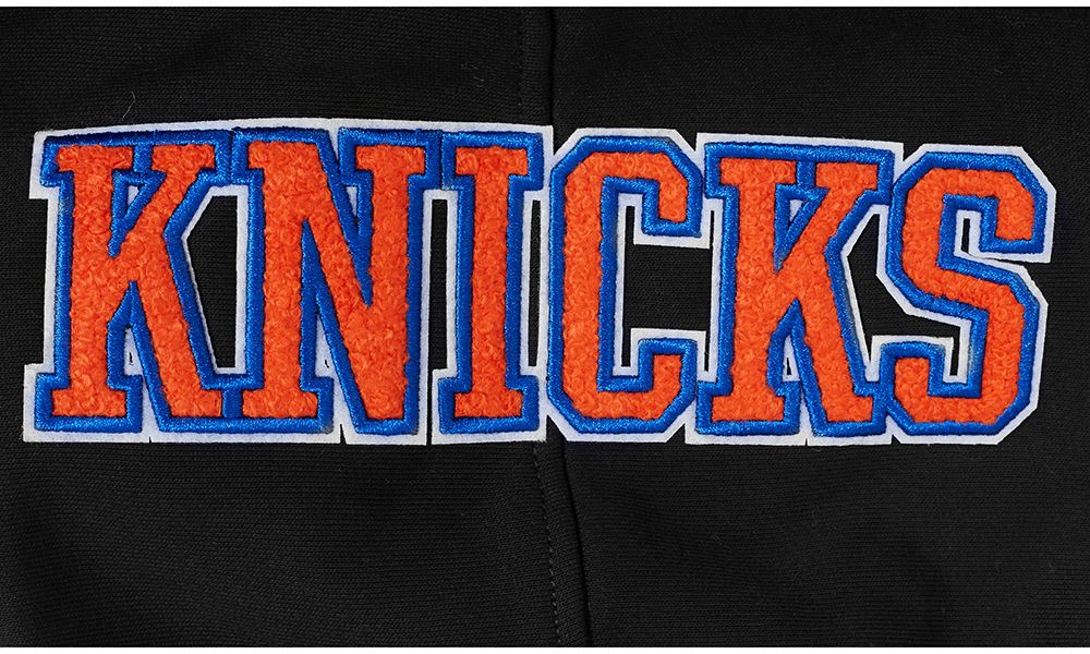 Pro Standard Men's New York Knicks Black Souvenir Fleece Pullover Hoodie product image