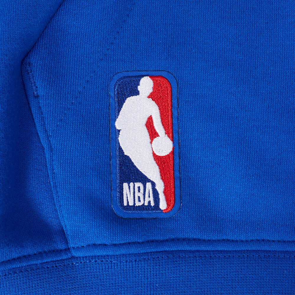 Pro Standard Men's New York Knicks Blue Living Large Hoodie product image