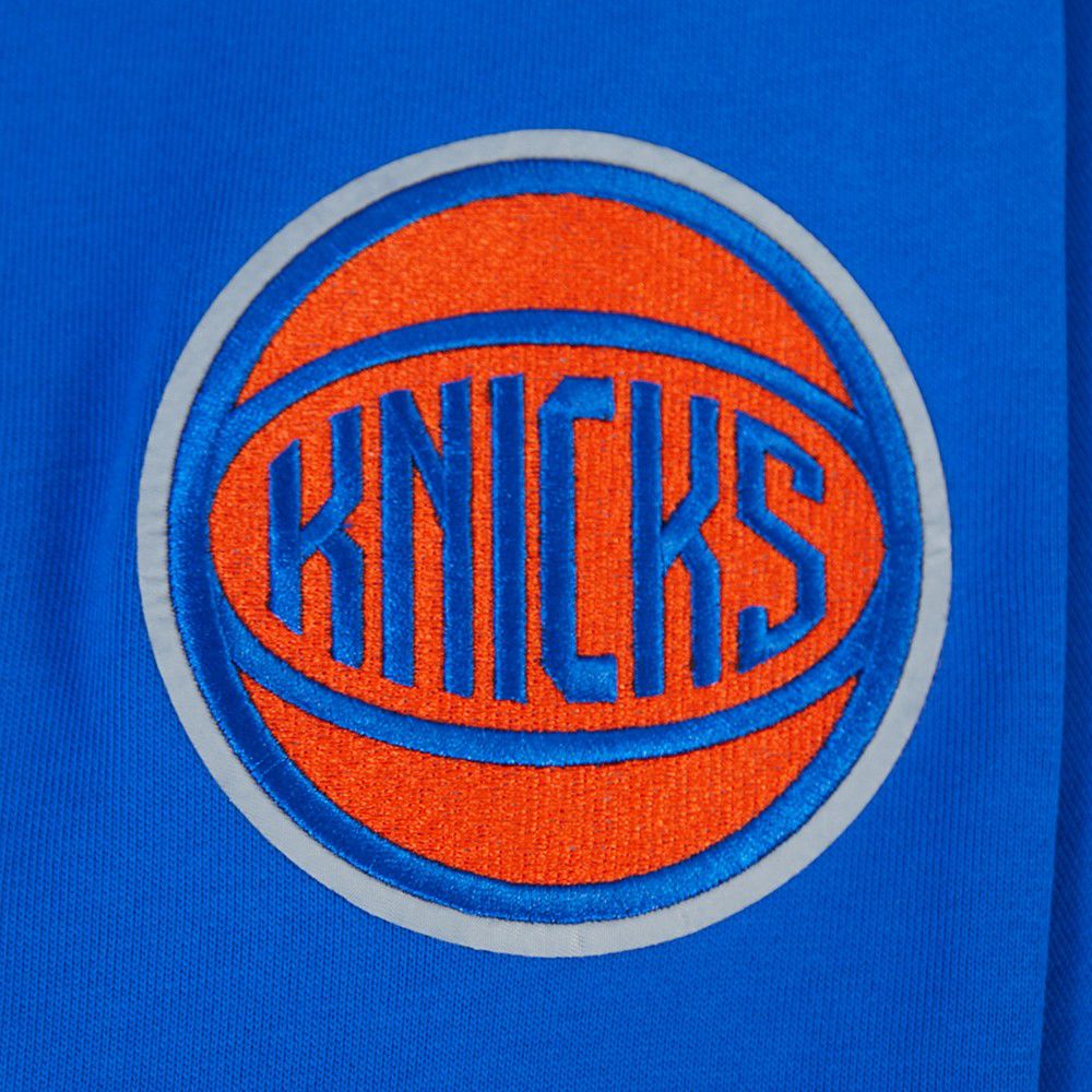 Pro Standard Men's New York Knicks Blue Arch 1/4 Zip Pullover product image