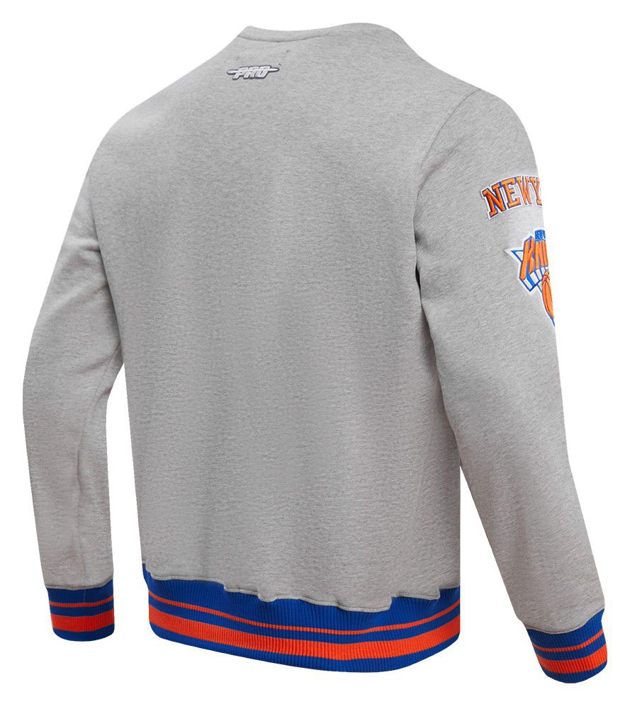 Pro Standard Men's New York Knicks Grey Mash Up Ribbed Fleece Crewneck Sweatshirt product image