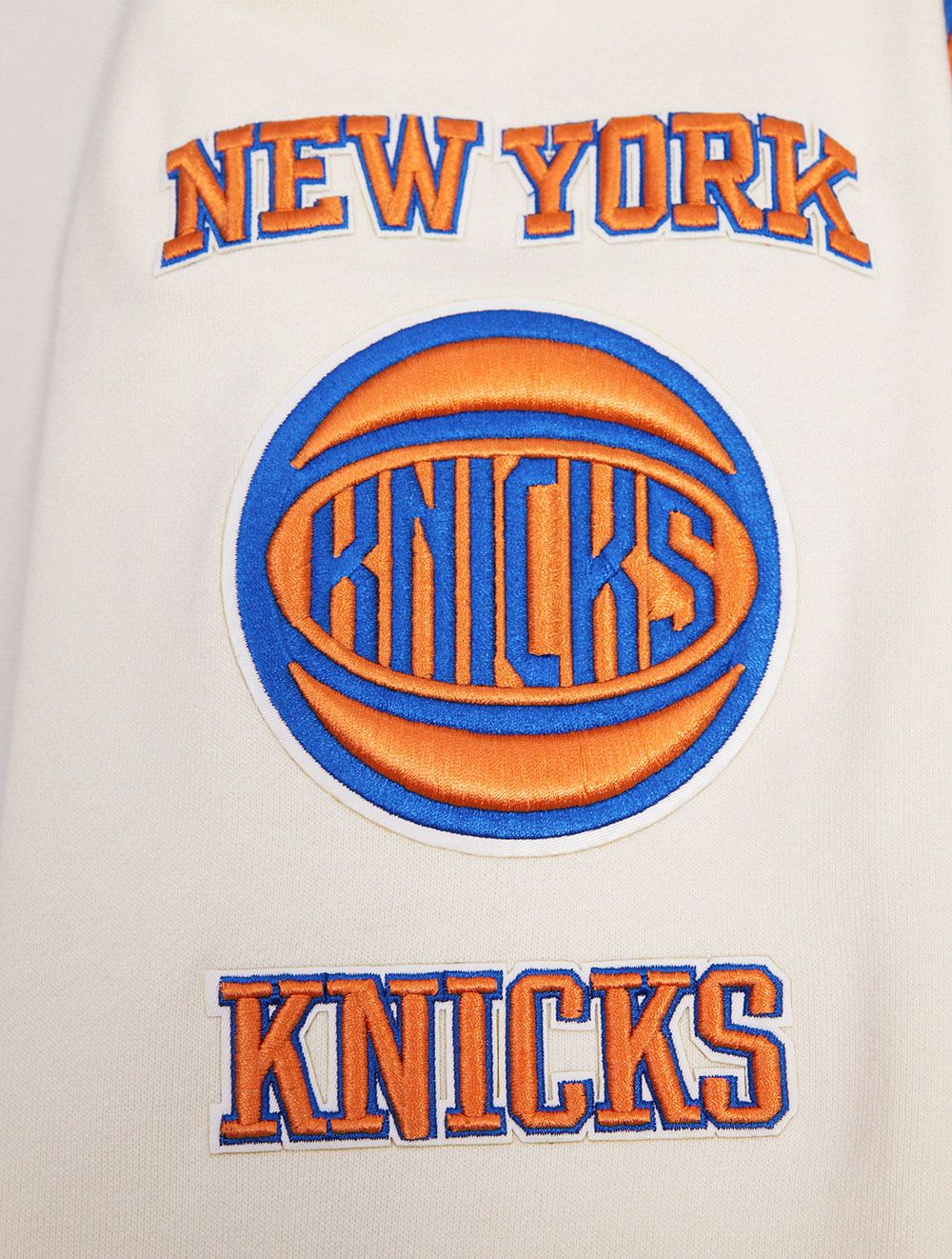 Pro Standard Adult New York Knicks White Retro Hoodie product image