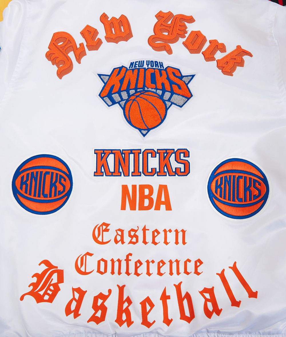 Pro Standard Men's New York Knicks White Old English Ribbed Satin Jacket product image