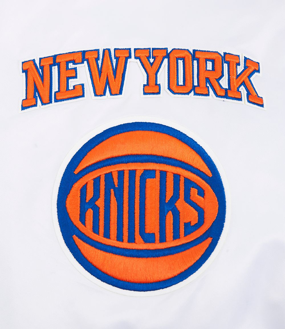 Pro Standard Men's New York Knicks White Old English Ribbed Satin Jacket product image