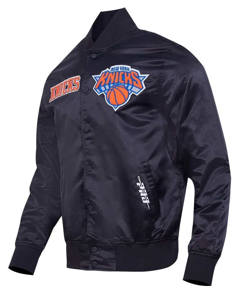 Pro Standard Men's New York Knicks Black Souvenir Satin Jacket product image