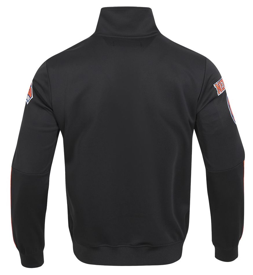 Pro Standard Men's New York Knicks Black Classic Track Jacket product image