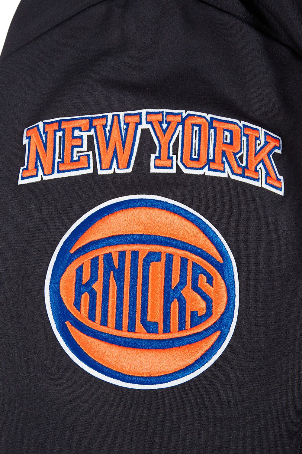 Pro Standard Men's New York Knicks Black Classic Track Jacket product image