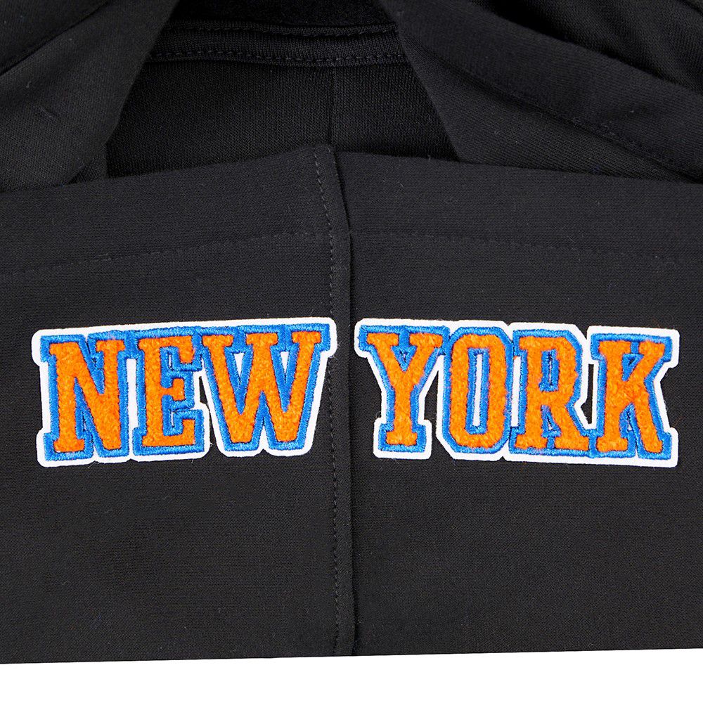 Pro Standard Youth New York Knicks Black Fleece Pullover Hoodie product image
