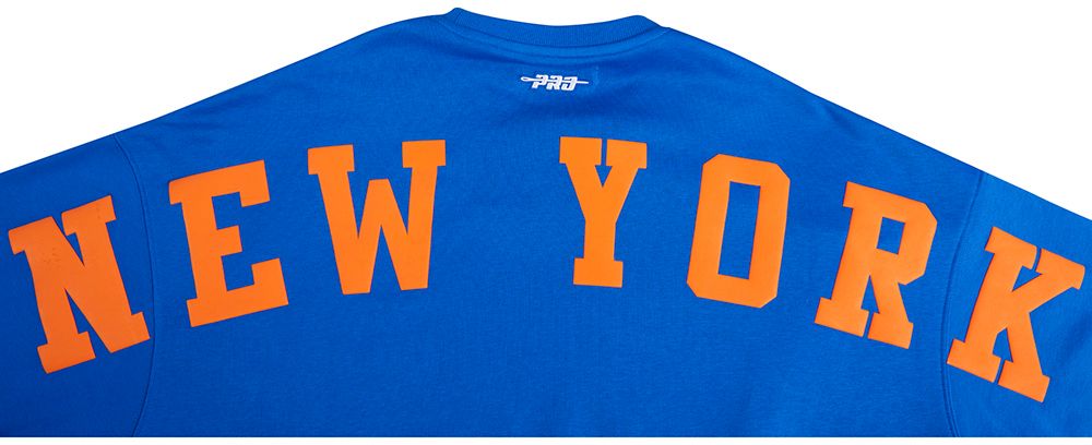 Pro Standard Women's New York Knicks Blue Wingspan Fleece Crewneck Sweatshirt product image