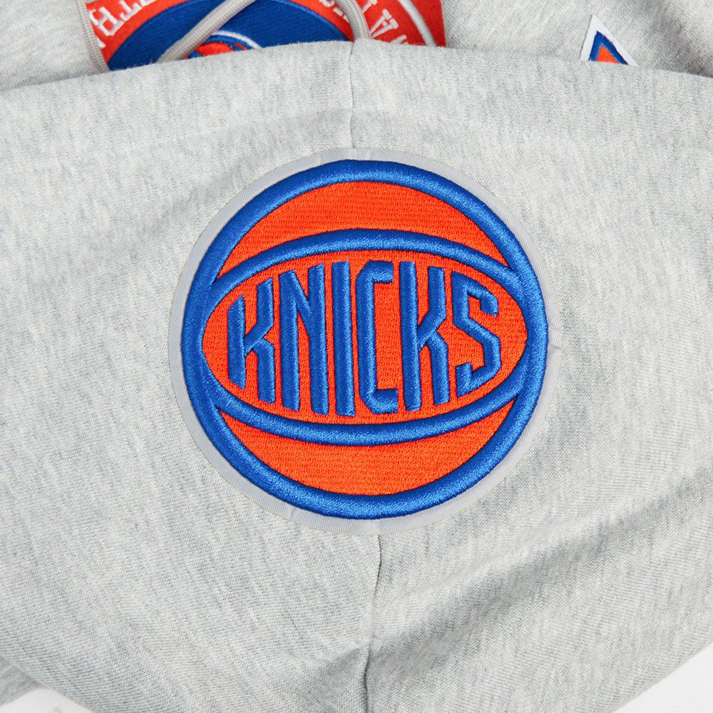 Pro Standard Women's New York Knicks Grey Crest Emblem Hoodie product image