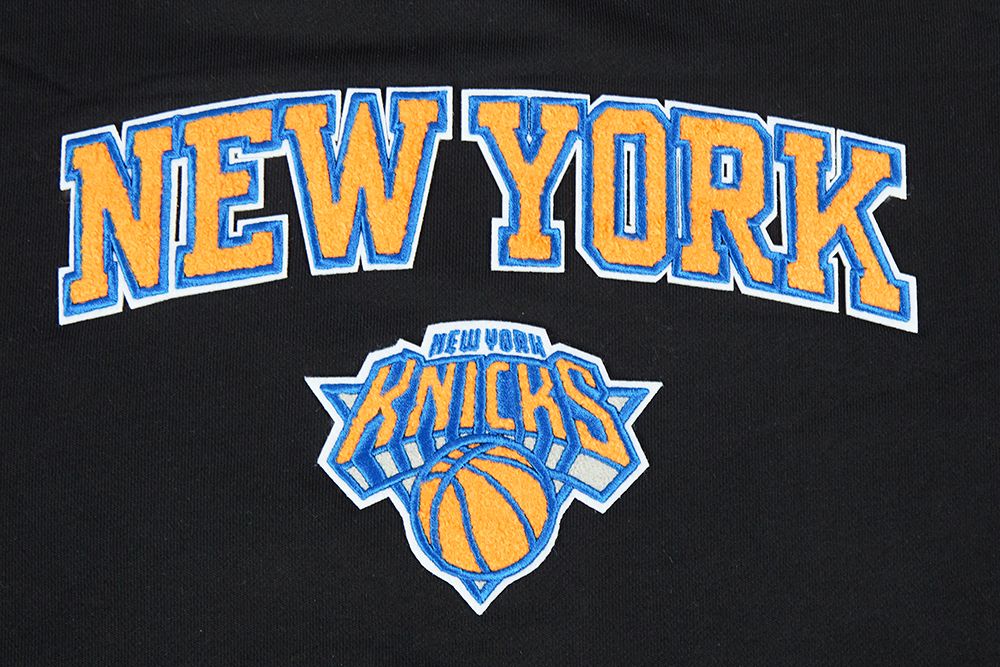 Pro Standard Women's New York Knicks Black Classic Fleece Crewneck Sweatshirt product image