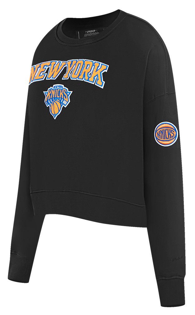 Pro Standard Women's New York Knicks Black Classic Fleece Crewneck Sweatshirt product image