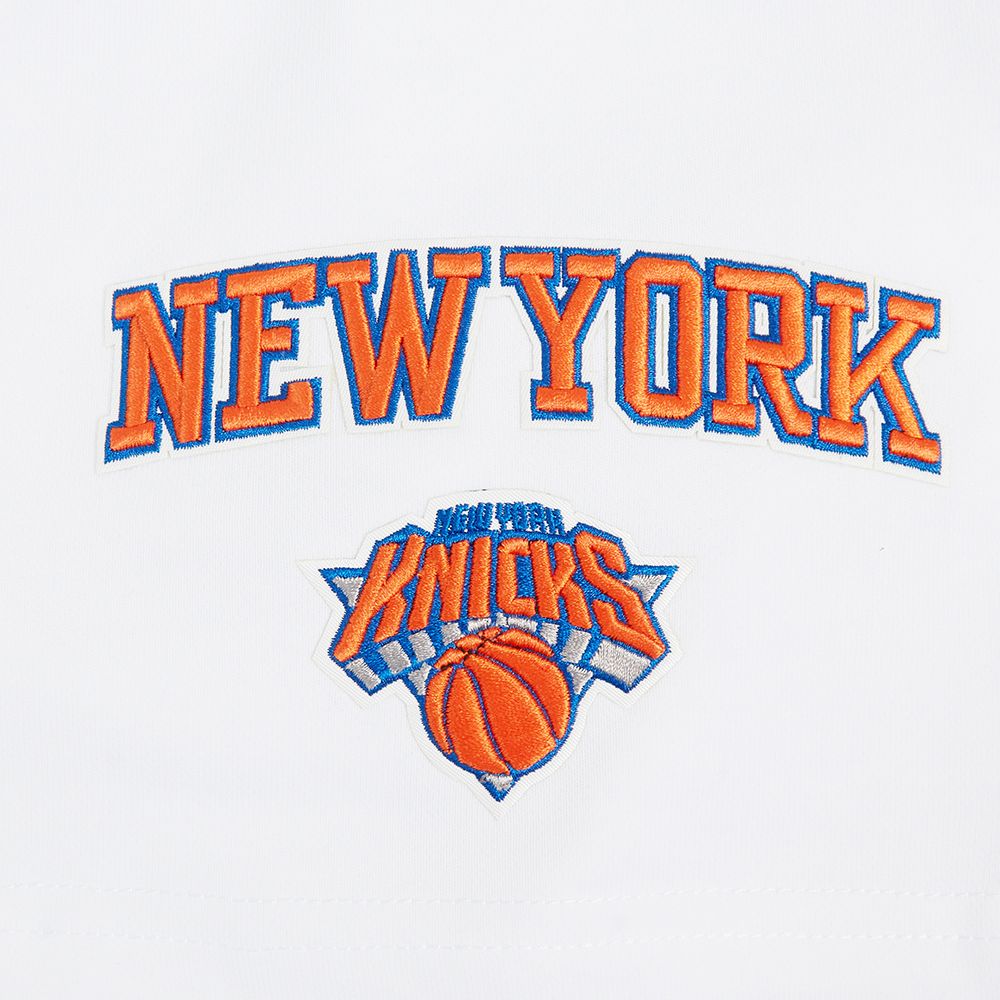 Pro Standard Women's New York Knicks White Classic Fleece Shorts product image