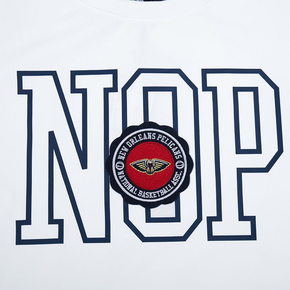 Pro Standard Women's New Orleans Pelicans White Crest Emblem Boxy T-Shirt product image