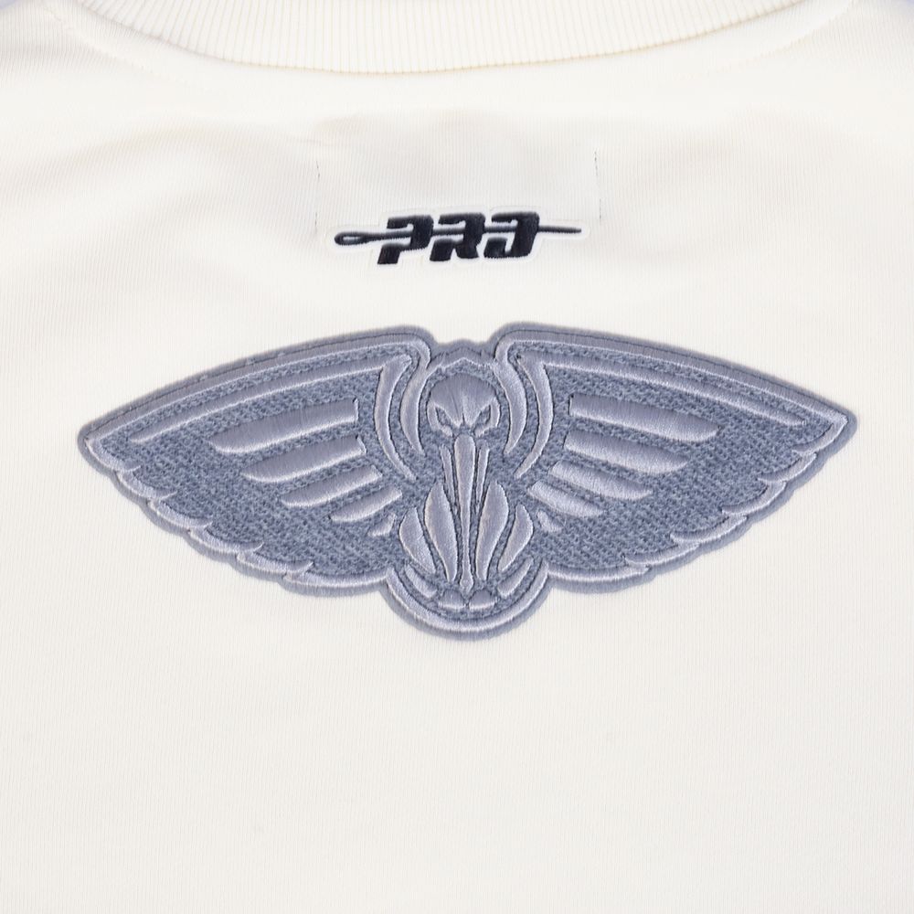 Pro Standard Women's New Orleans Pelicans Off White Reverse French Terry Crewneck Sweatshirt product image
