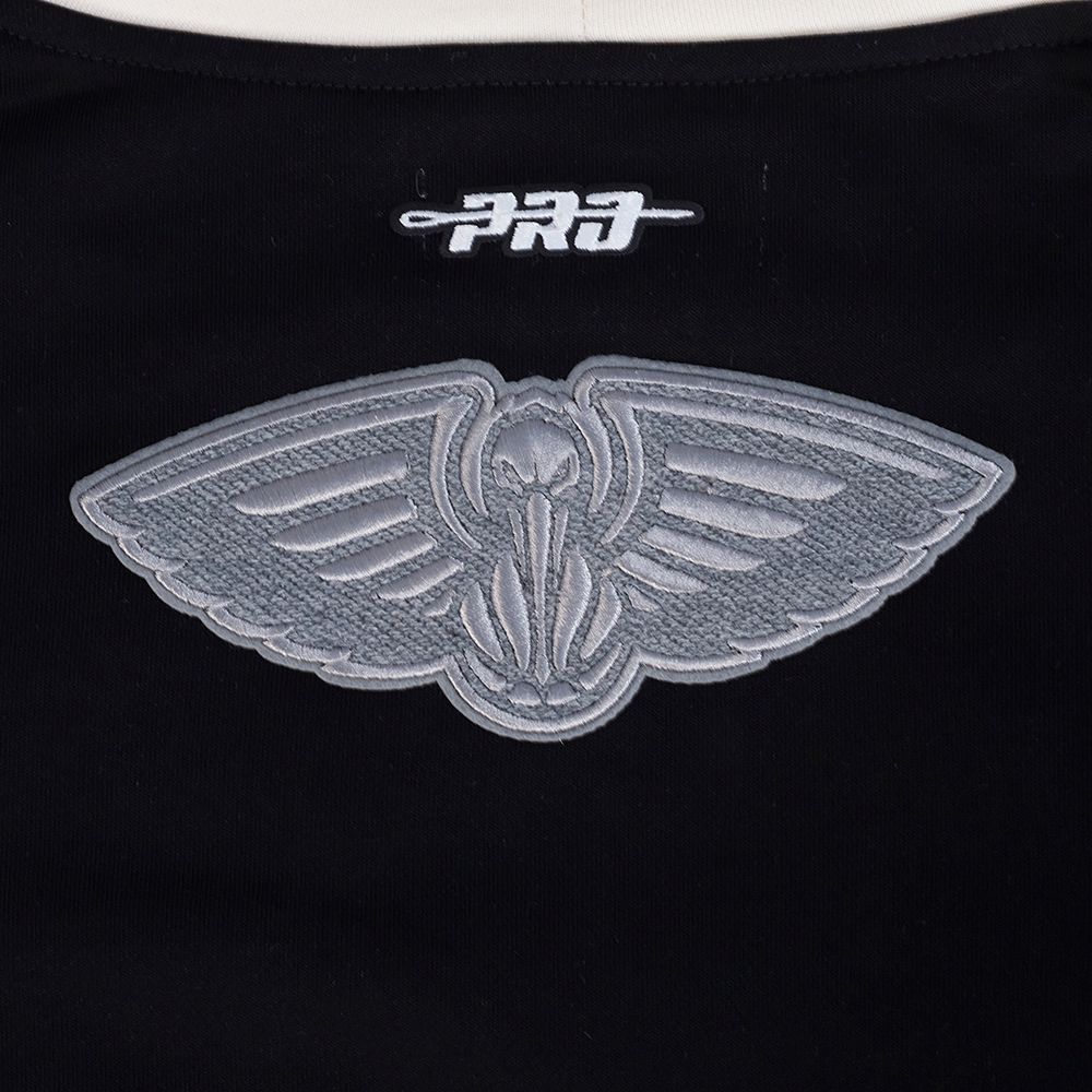 Pro Standard Women's New Orleans Pelicans Black Reverse French Terry Pullover Hoodie product image