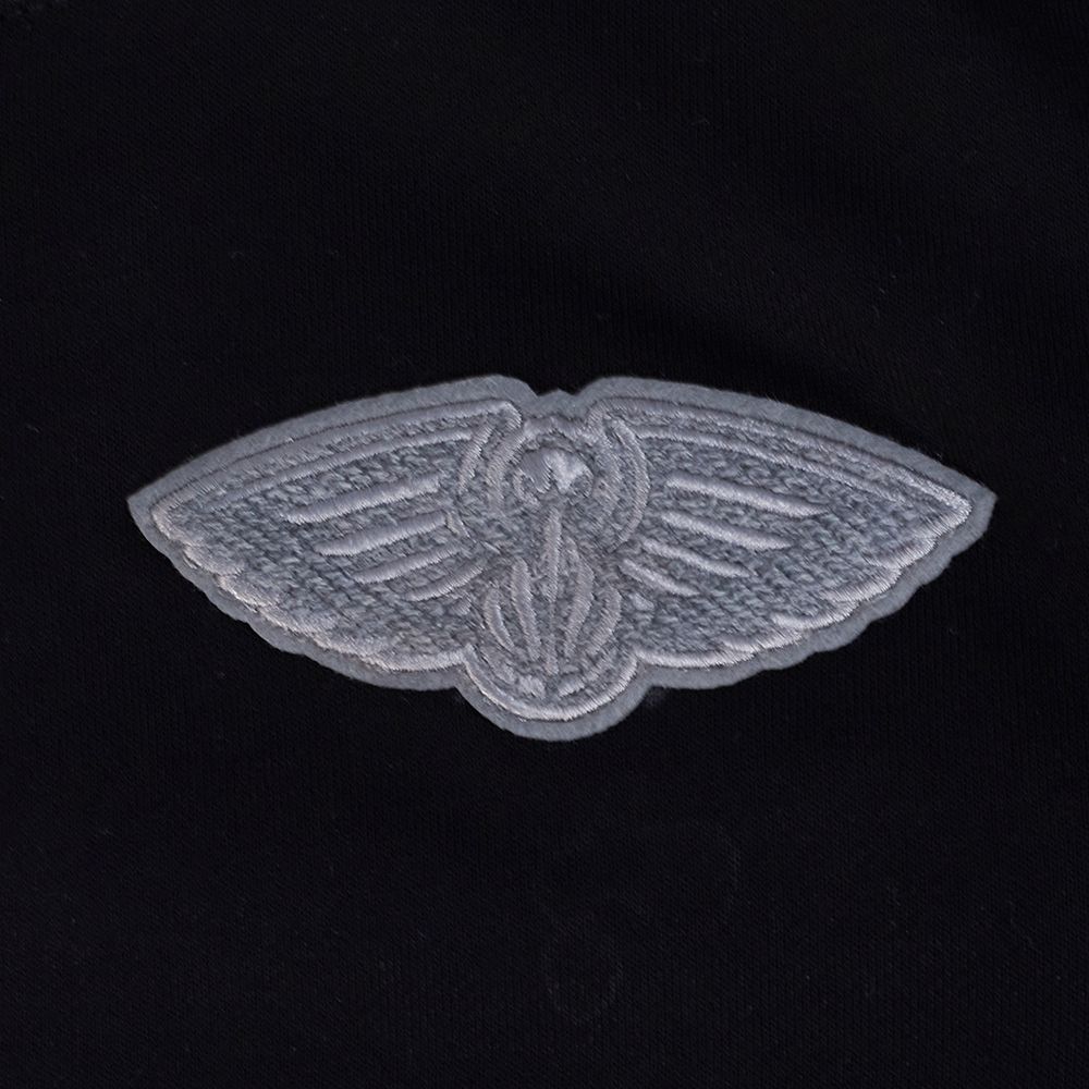 Pro Standard Women's New Orleans Pelicans Black Reverse French Terry Pullover Hoodie product image