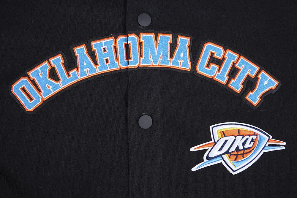 Pro Standard Men's Oklahoma City Thunder Black Classic Warm Up Jacket product image