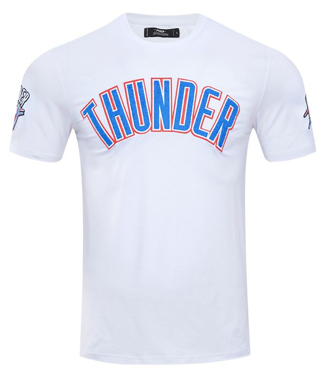 Pro Standard Men's Oklahoma City Thunder Black Classic Chenille T-Shirt product image