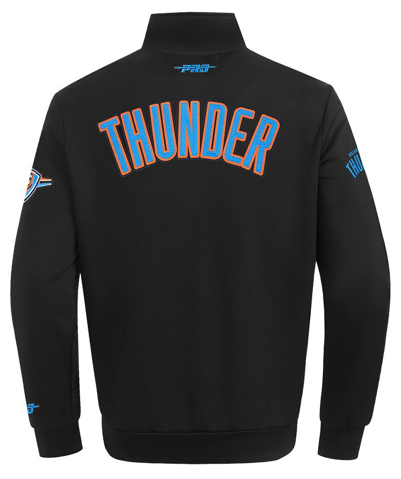 Pro Standard Men's Oklahoma City Thunder Black City Arch 1/4 Zip product image