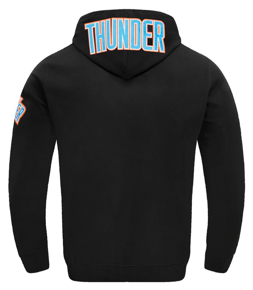 Pro Standard Men's Oklahoma City Thunder Black Classic Chenille Pullover Hoodie product image
