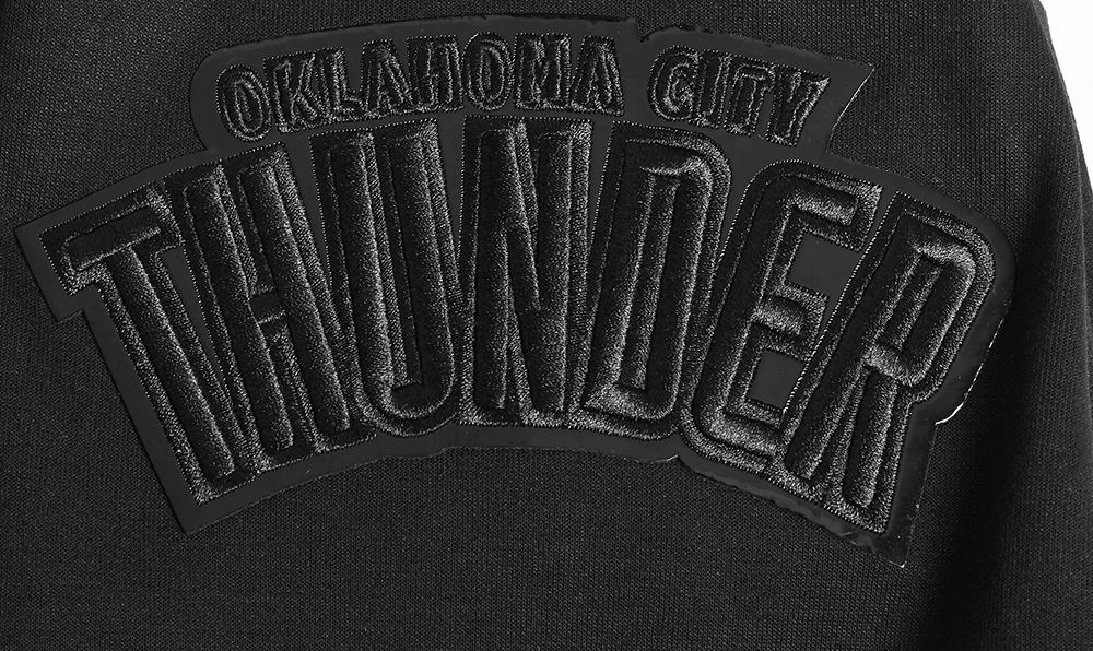Pro Standard Men's Oklahoma City Thunder Black Pullover Hoodie product image