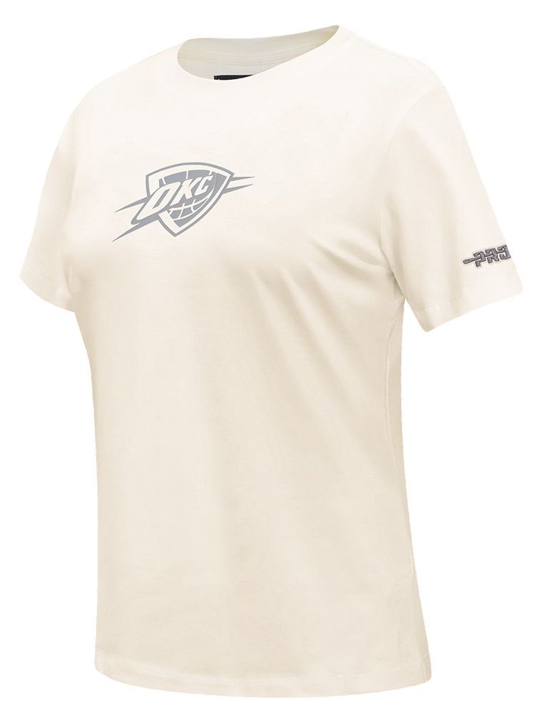 Pro Standard Women's Oklahoma City Thunder Off White Street Team Slim Fit T-Shirt product image