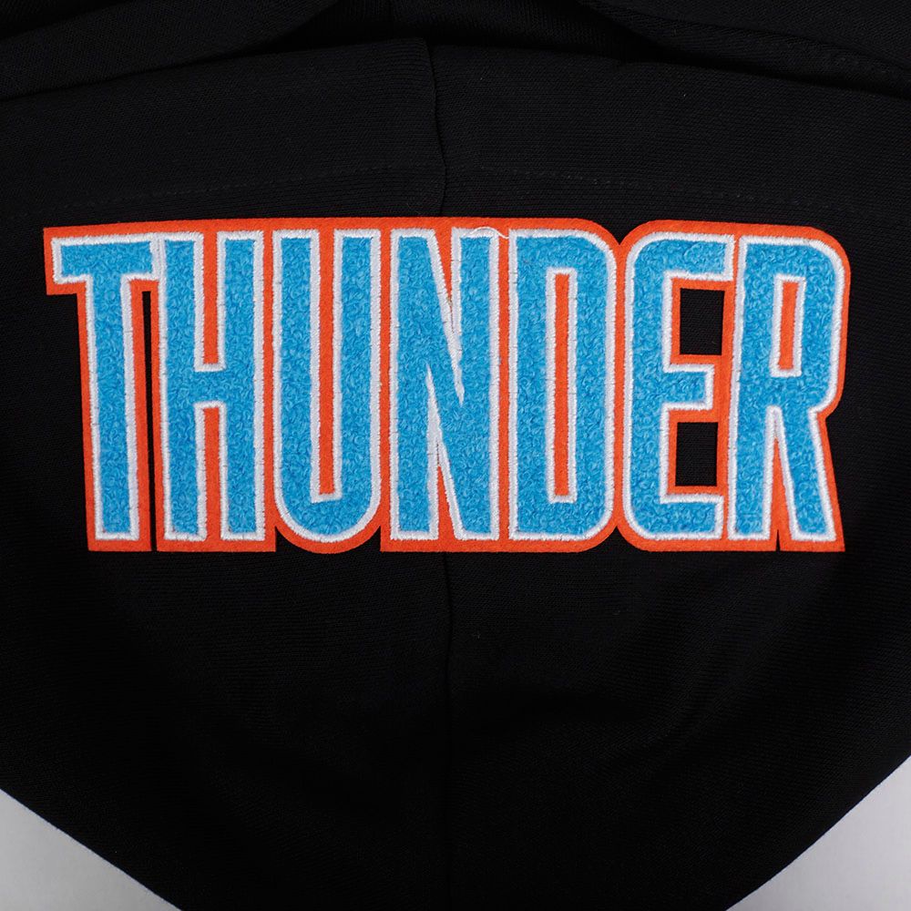 Pro Standard Women's Oklahoma City Thunder Black Classic Fleece Pullover Hoodie product image