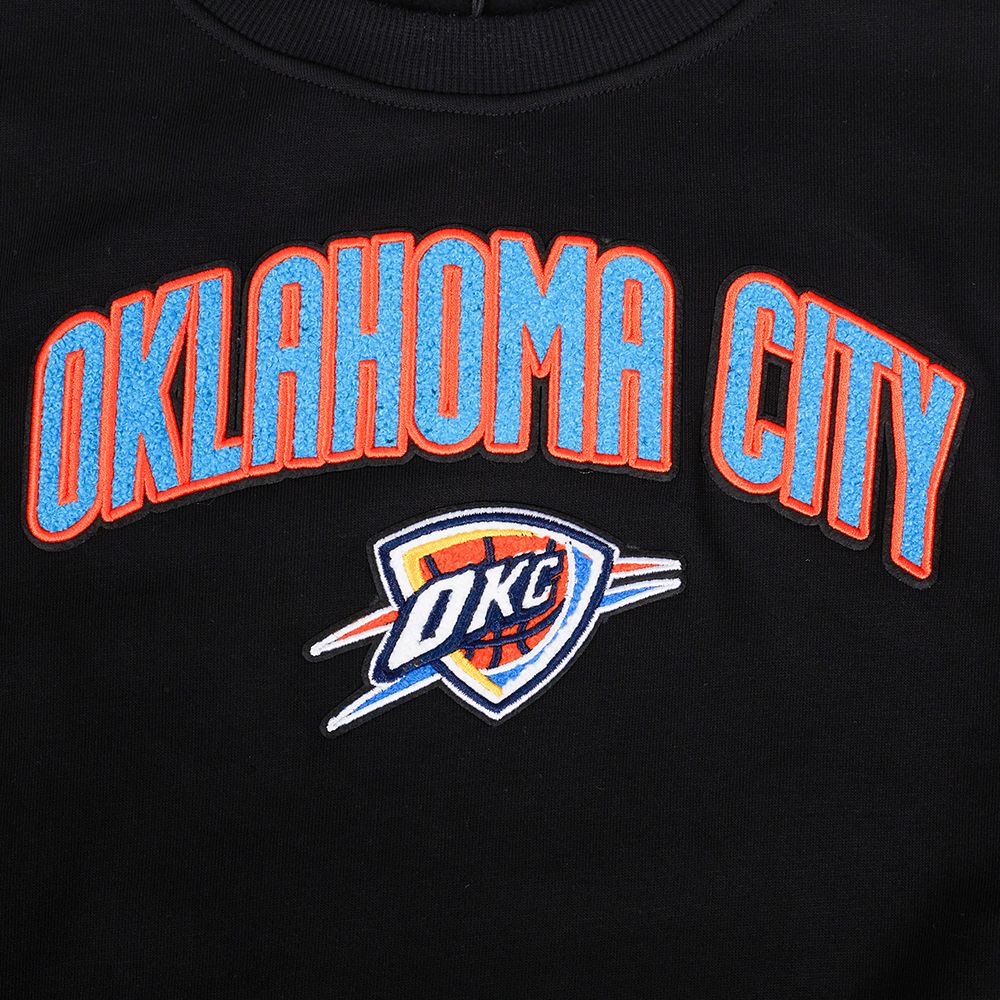 Pro Standard Women's Oklahoma City Thunder Black Classic Fleece Crewneck Sweatshirt product image