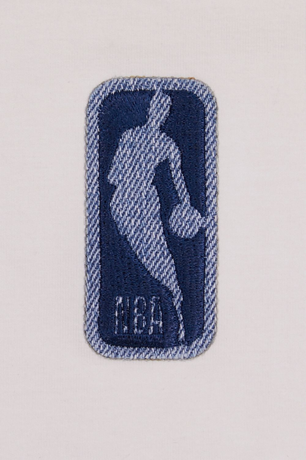 Pro Standard Men's Philadelphia 76ers Linen Varsity Blues Short Sleeve T-Shirt product image