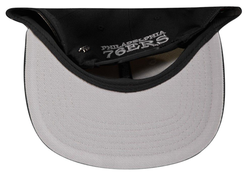 Pro Standard Adult Philadelphia 76ers Black Pinch Snapback Adjustable Hat product image