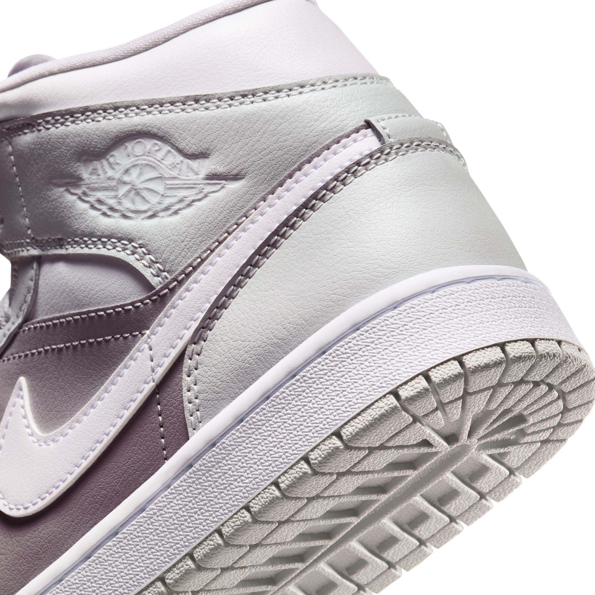 Air Jordan 1 Mid Women's Shoes product image