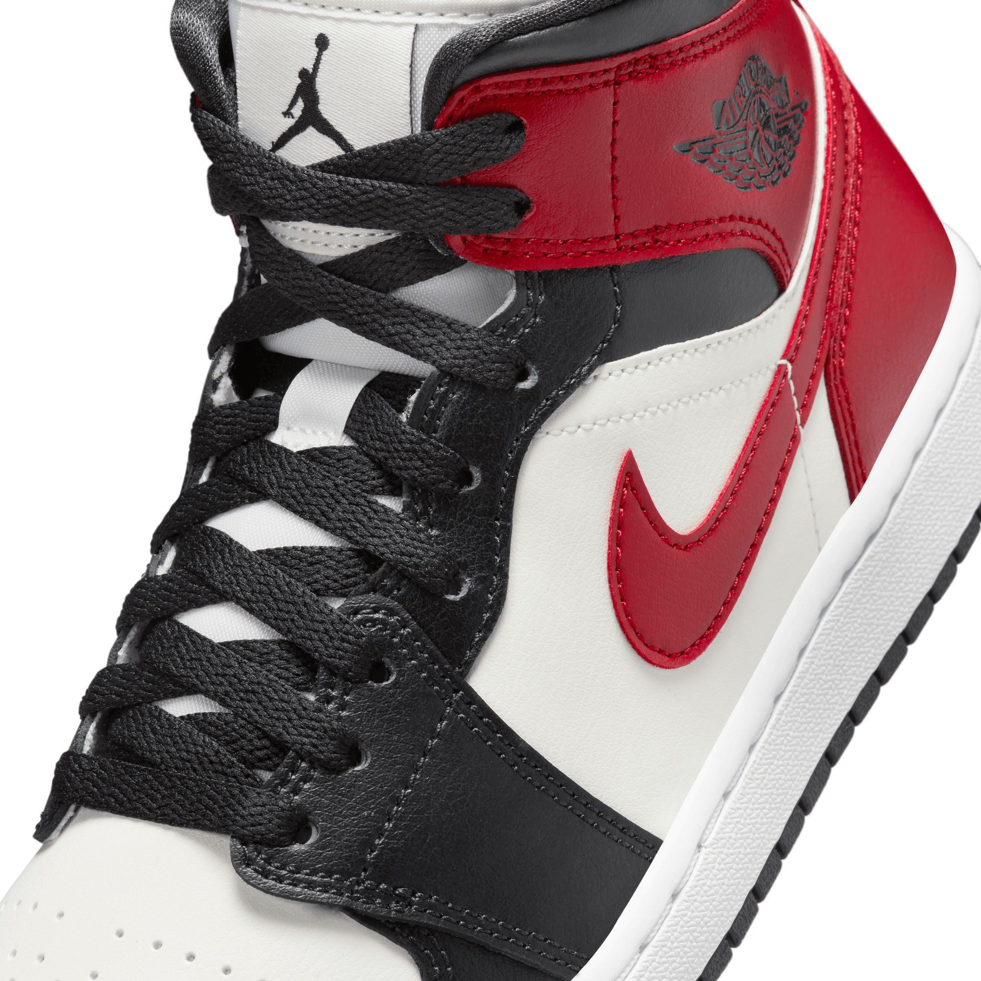 Air Jordan 1 Mid Women's Basketball Shoes product image