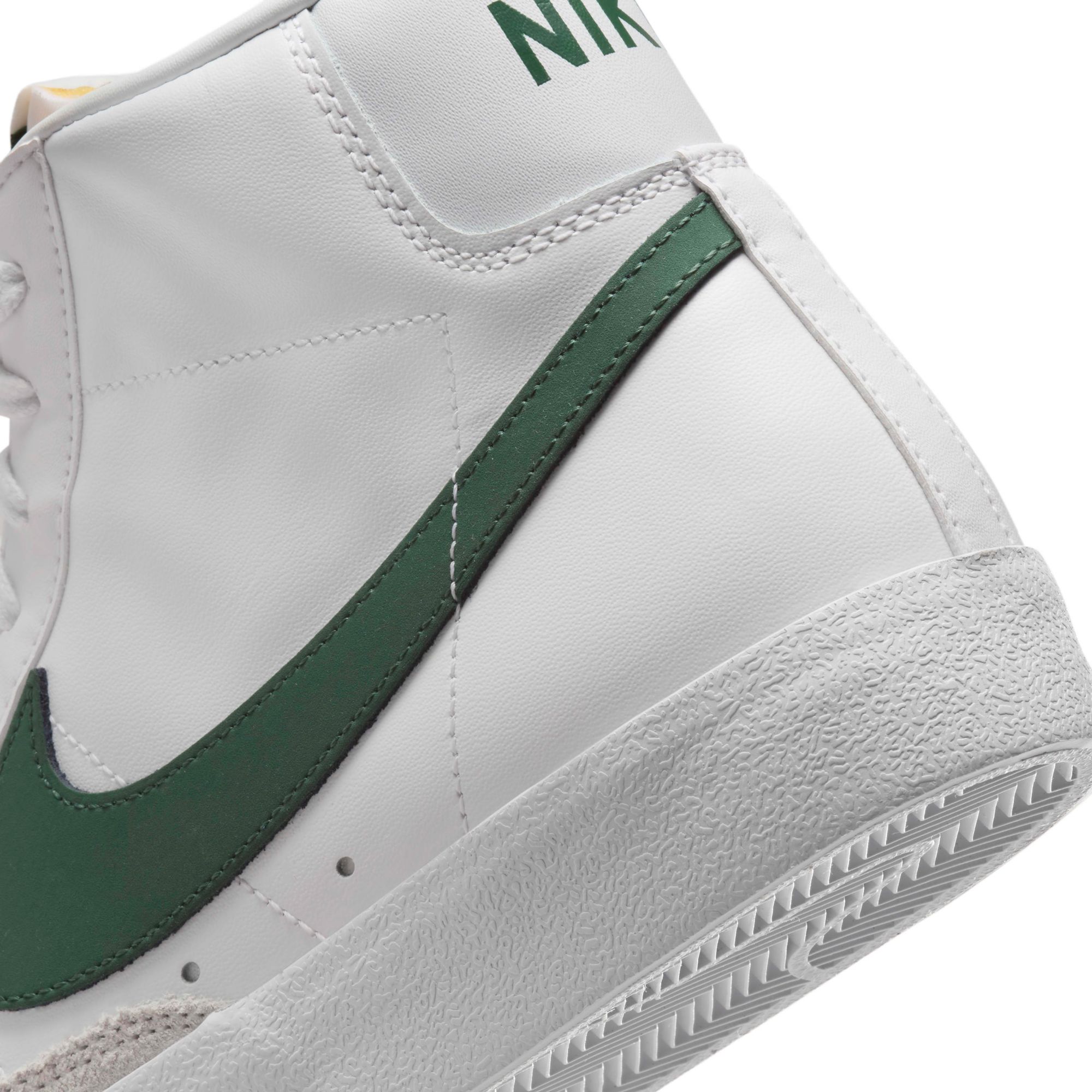Nike Men's Blazer Mid '77 Vintage Shoes product image