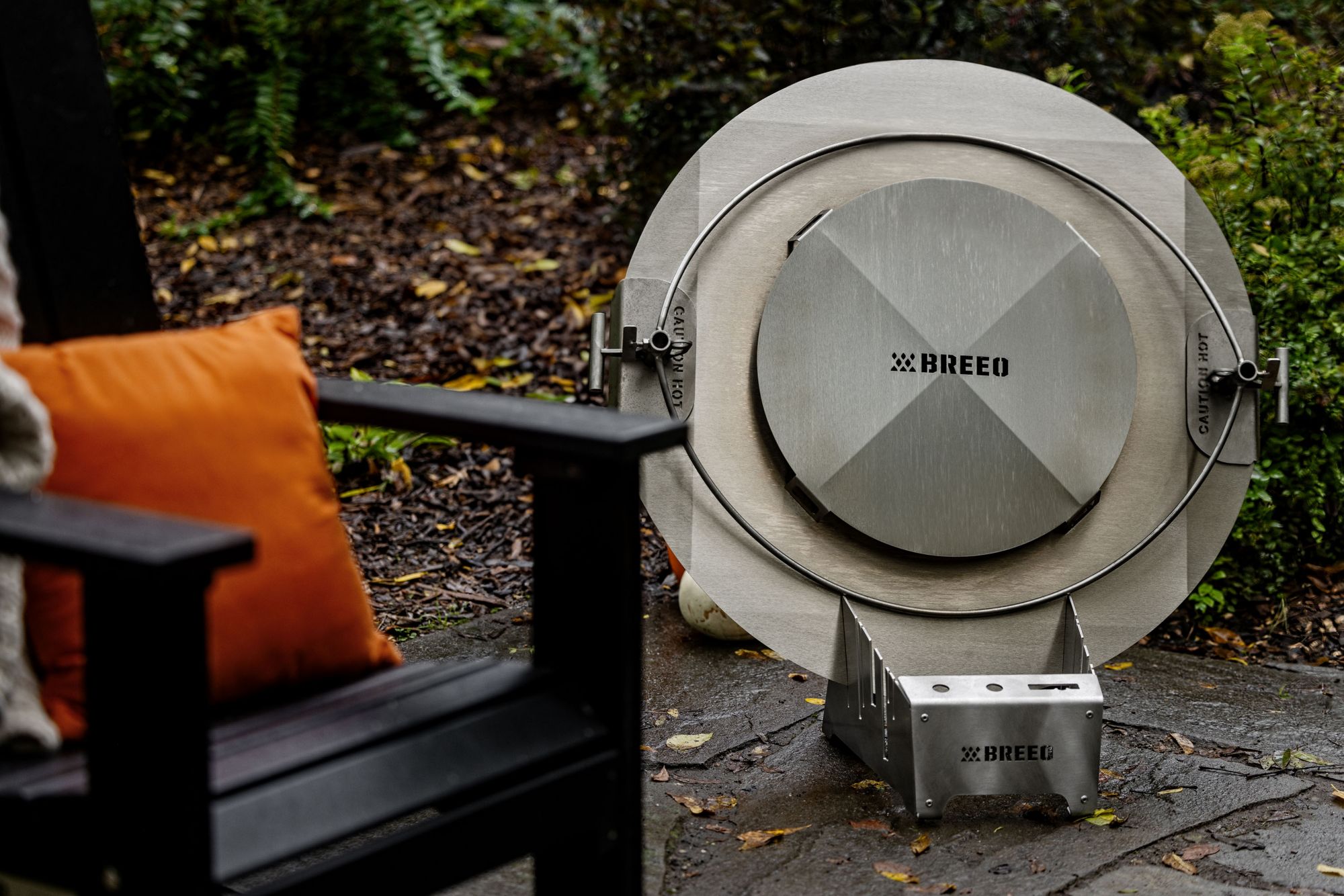 Breeo X30 Outpost Heat Deflector with Post product image