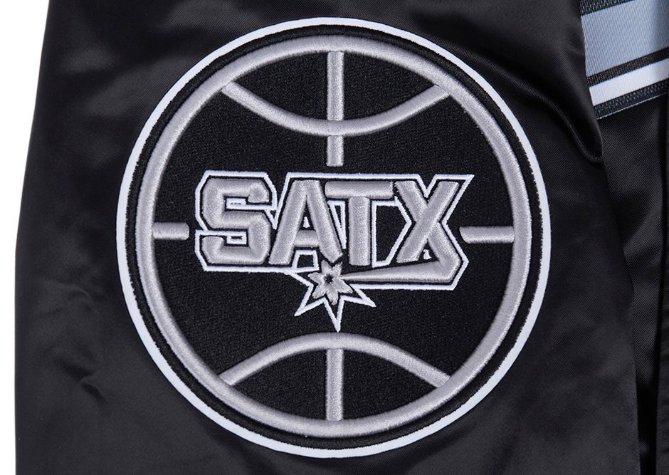 Pro Standard Men's San Antonio Spurs Black Script Tail Satin Jacket product image