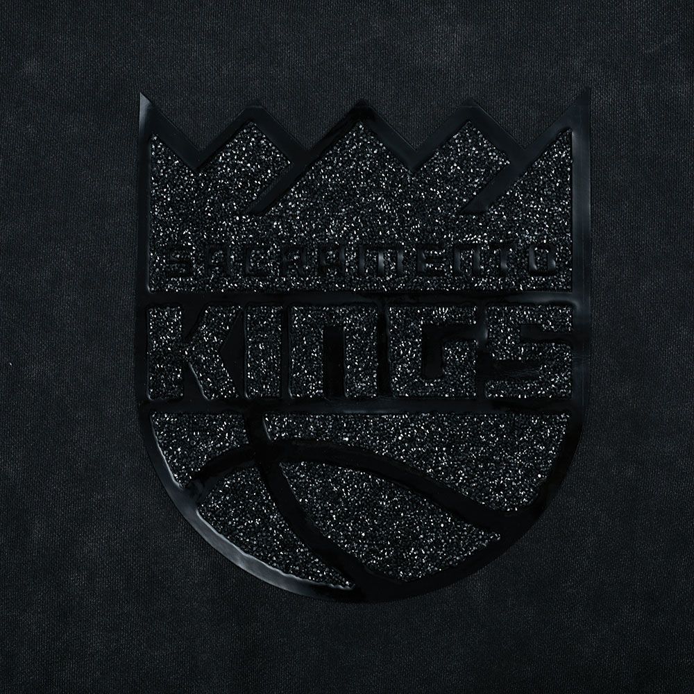 Pro Standard Women's Sacramento Kings Black Crystalline Cropped Pullover Hoodie product image