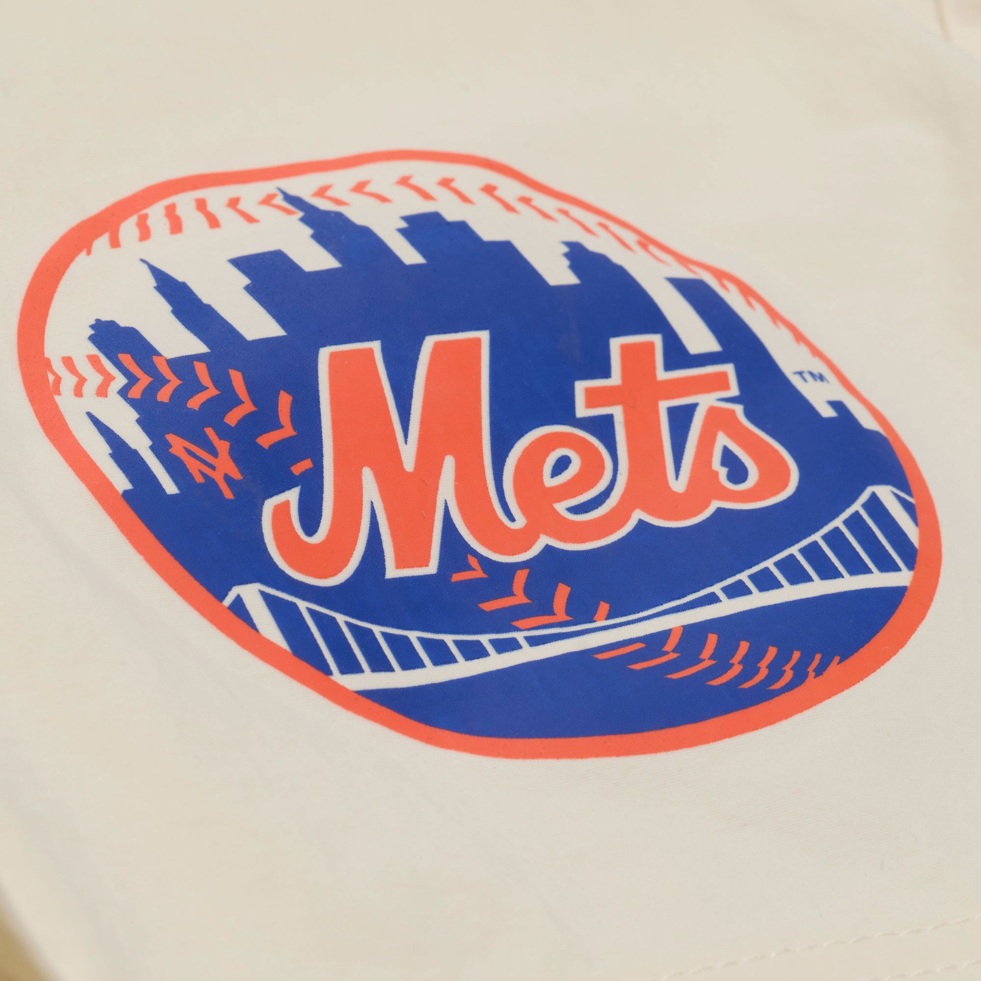 Mitchell & Ness Men's New York Mets Cream 7" Heritage Woven Shorts product image