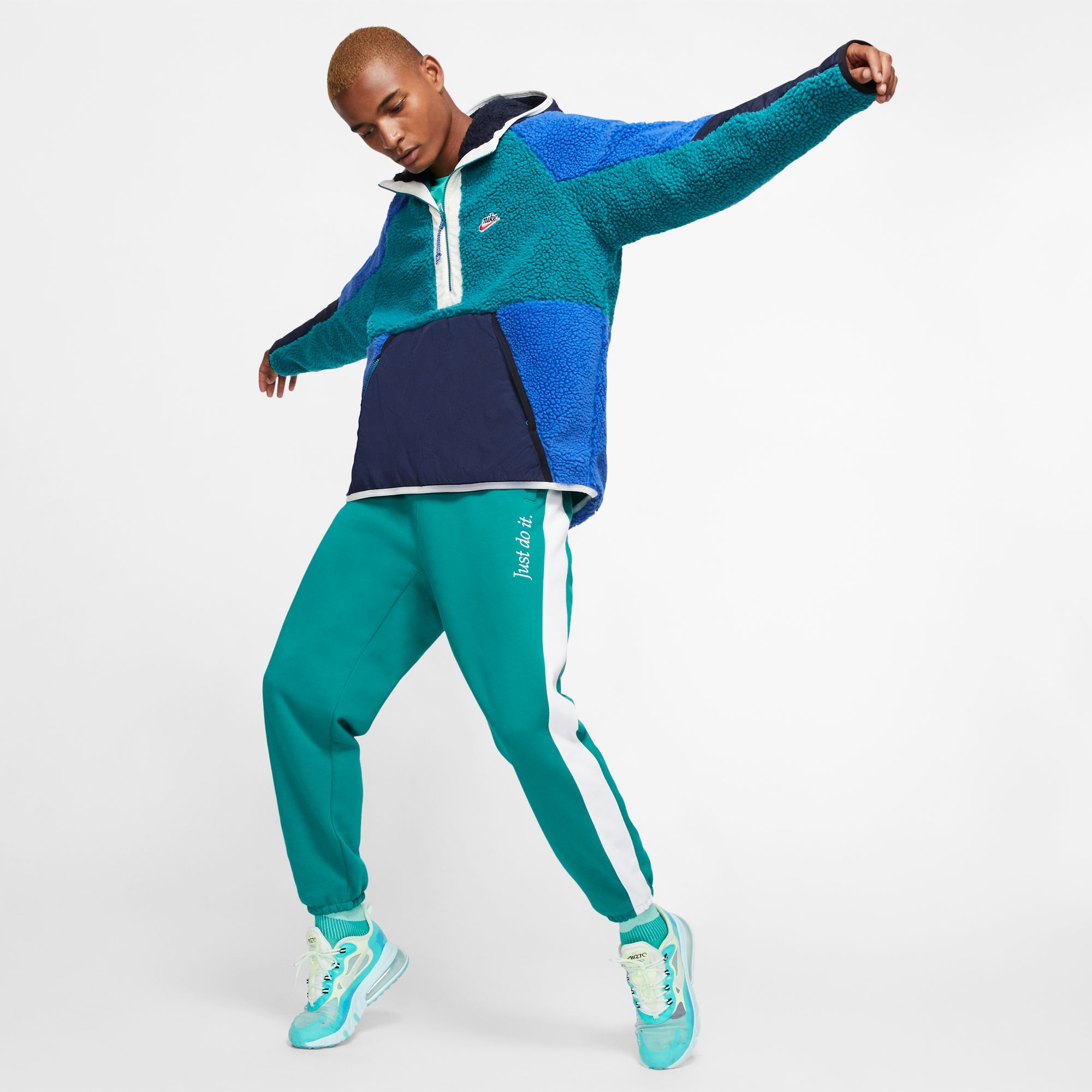 nike sherpa fleece half zip