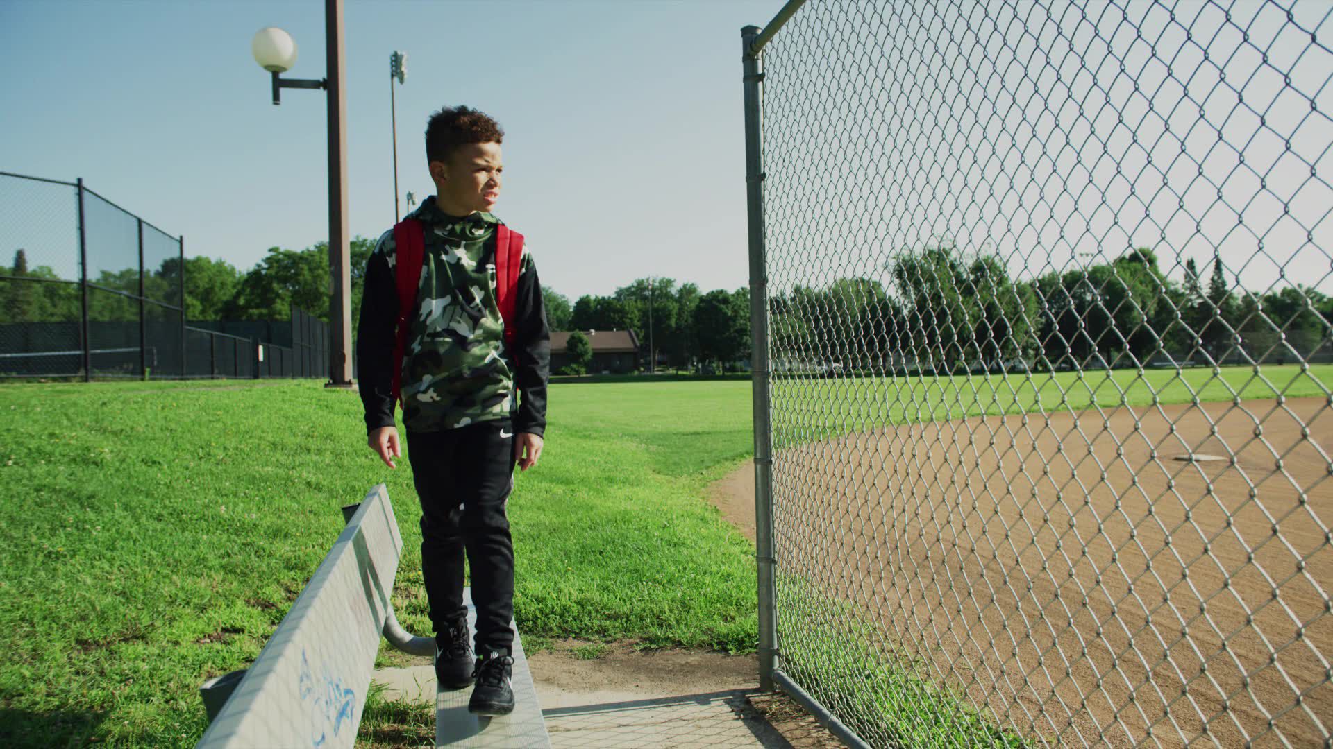 Nike Boys' Therma Camo Printed Hoodie product