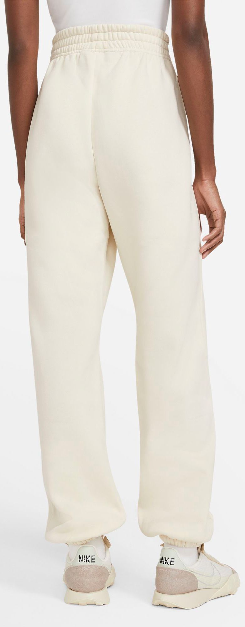 nike essential women's fleece pants